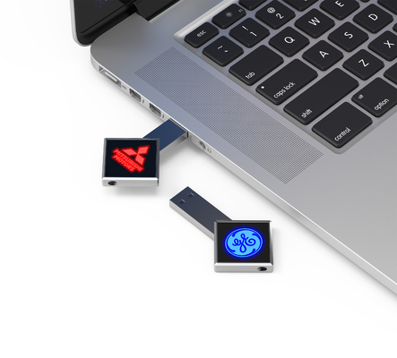 Özelleştirilebilir Logo ve Hızlı Yazma / Okuma Hızları ile Metal / Plastik USB 3.1 Sürücü