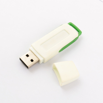 Geri dönüştürülmüş plastik USB çubuğu Siyah/Beyaz Plug and Play 1-1TB Bellek 0.C'den 60.C'ye kadar Temp