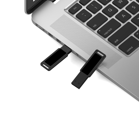 Yüksek Hızlı Flaş sürücüsü LED Işık Parlaklığıyla Kristal USB Kılavuzu