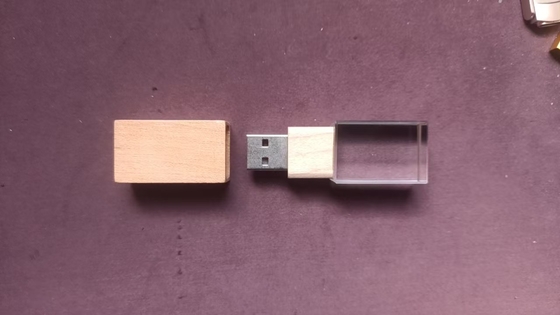 Lazer Logo Seçenekleri ile Özel Kristal USB Kılavuzu -50°C 80°C Çevre Sıcağı