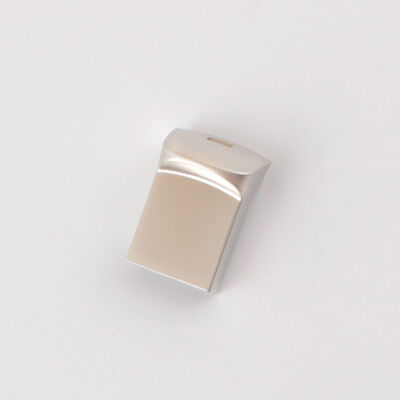 Kitle malları çarpı 5-7 Gün Metal USB Flash sürücüsü Yazma hızı 8-15MB S Okumak hızı 13-20MB S Veri aktarma cihazı