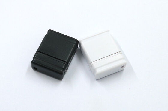 MINI USB Flash Sürücü Malzemesi, USB 2.0 Hızlı Okuma ve Veri Aktarımı Özelliğine Sahip Plastik USB Flash Sürücüdür