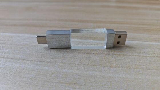 Crystal Usb 3.0 USB A Type C ile Her iki port da çok hızlı okur Kristal Parça Logo Kağıt Kağıt Metal Parça Kağıt Lazer Logo İçeride İki Flash Çipleri Var