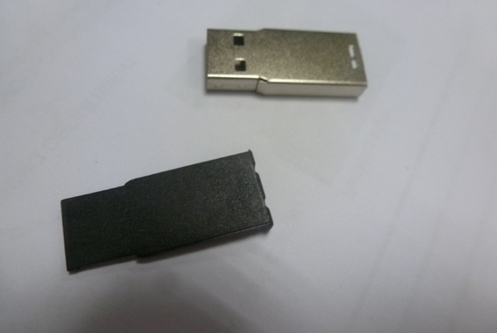 Metal PCBA Flaş Çip PVC Veya Silikon USB Flash Sürücü Şekli İçeride Kullanılıyor